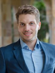 Dr Marten Risius